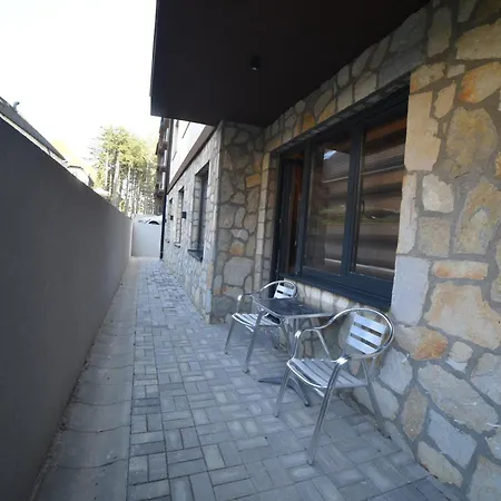 Istra 3 - Titova * Palisat